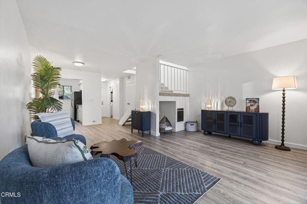 969 Miramonte Dr Apt 5, Santa Barbara