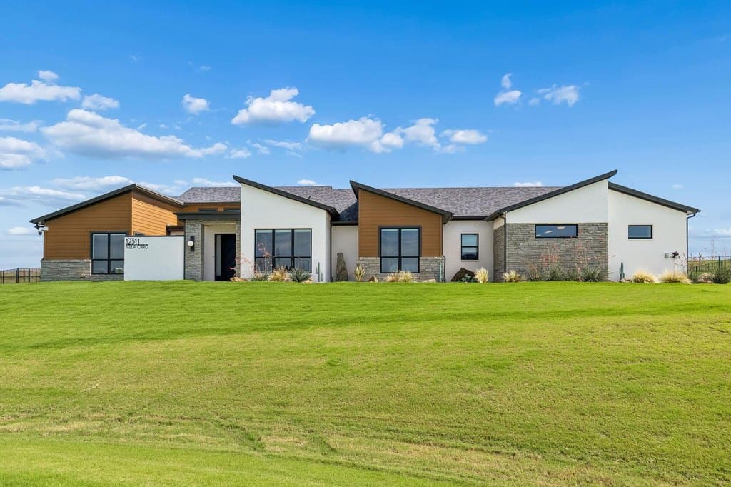 12311 Bella Cirro Dr, Fort Worth