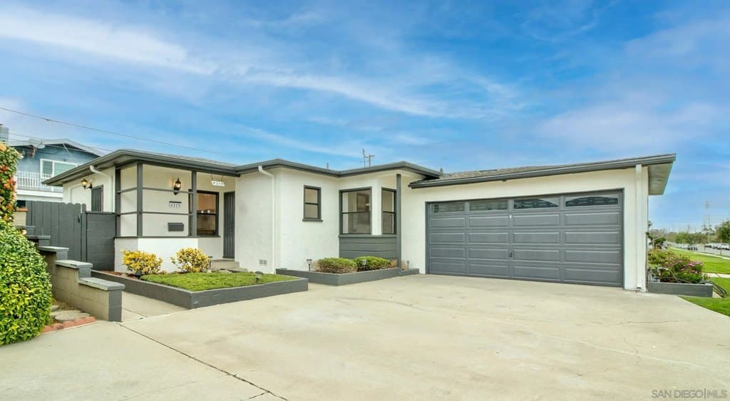 4315 W 177th St, Torrance