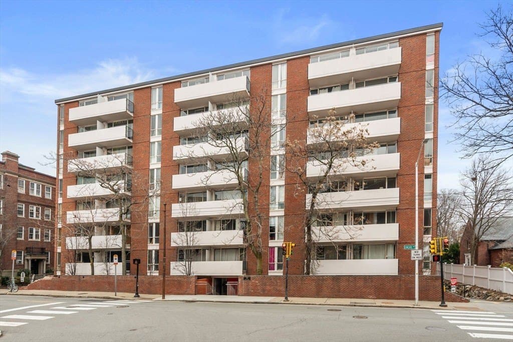 29 Concord Ave Apt 504, Cambridge