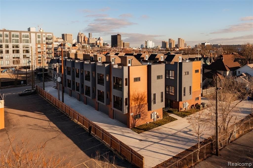 2037 11th St Unit 7, Detroit