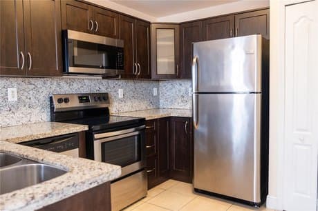 8906 W Flagler St Apt 222