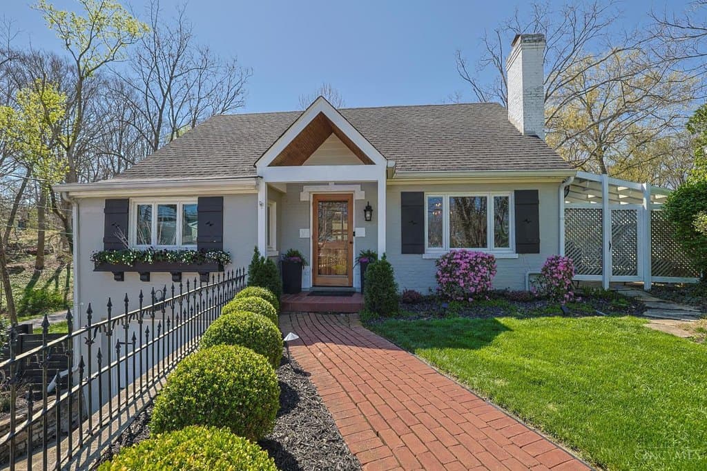 7767 Shawnee Run Rd, Indian Hill