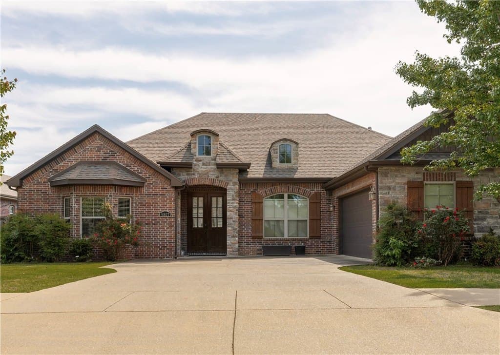 5807 SW Knotty Pine Rd