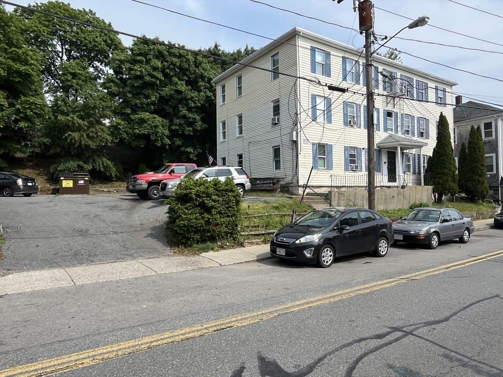5-7 Forest Avenue Ext, Plymouth