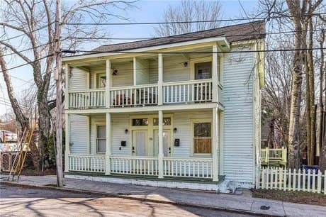 196 Reinhardt St SE Unit A