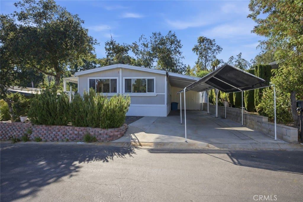 23777 Mulholland Hwy Spc 203, Calabasas
