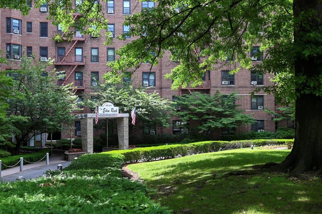 84-01 Main St Unit 410