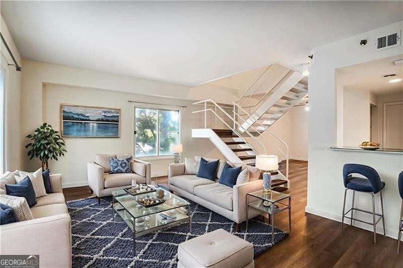 587 Virginia Ave NE Apt 315