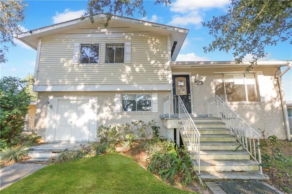 1613 Riviere Ave, Metairie