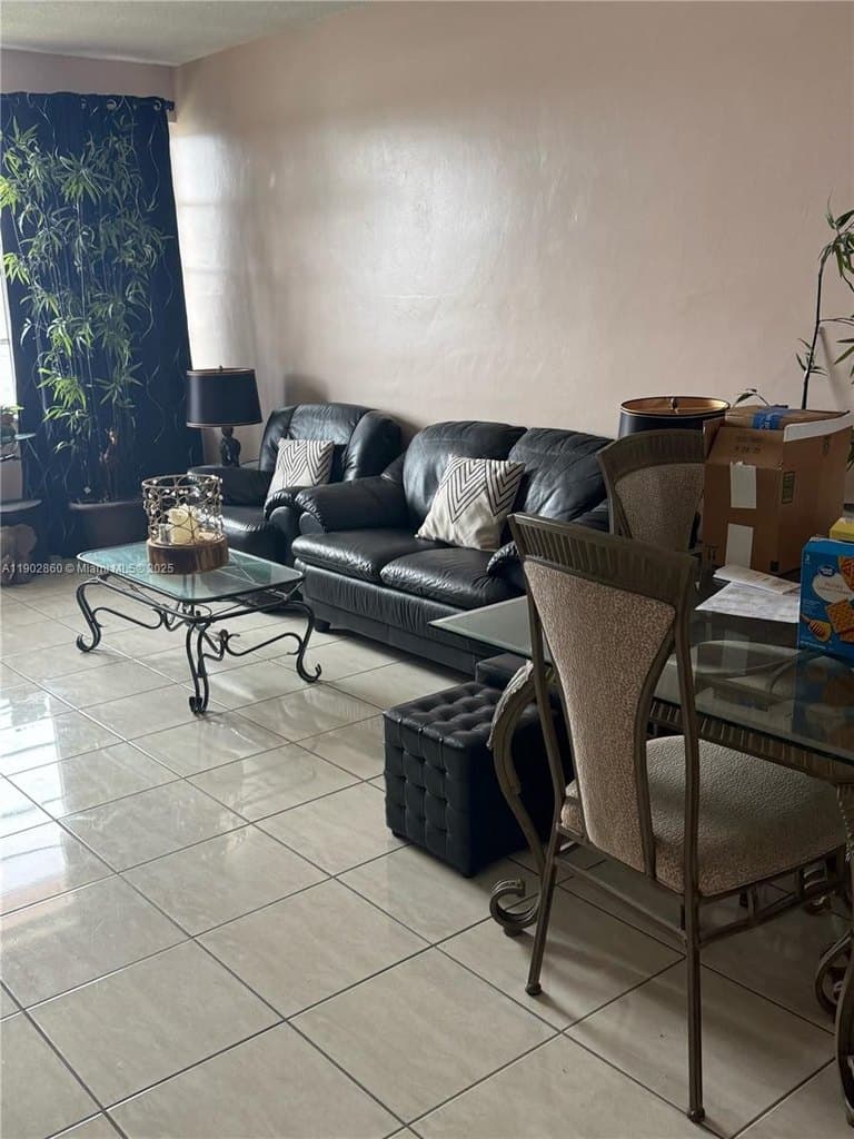 18555 NE 14th Ave Apt 715