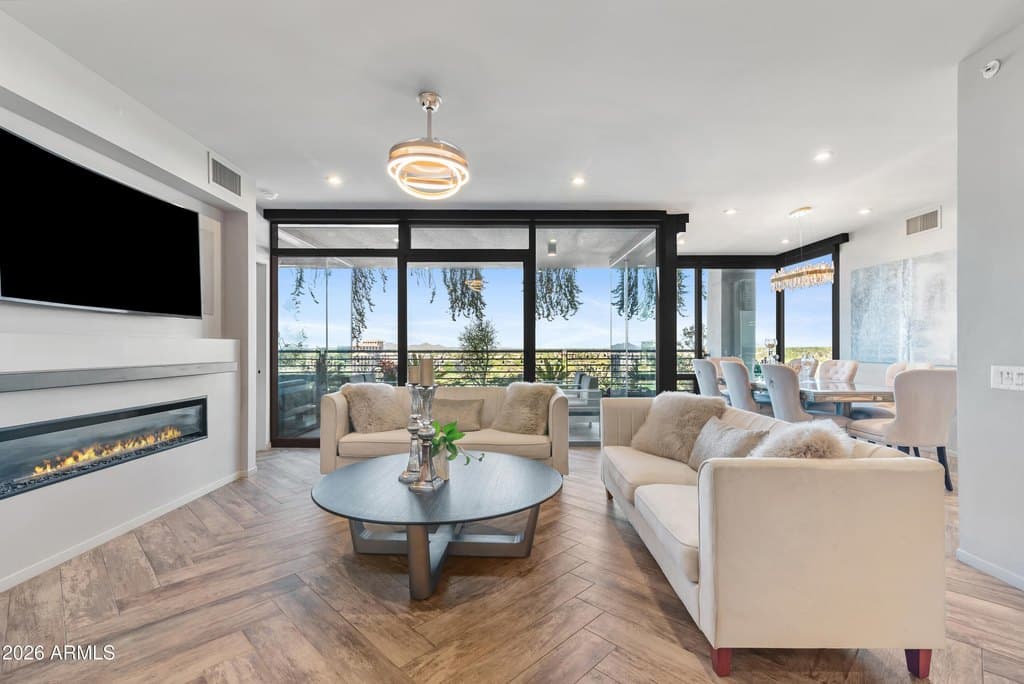 7120 E Kierland Blvd Apt 915, Scottsdale