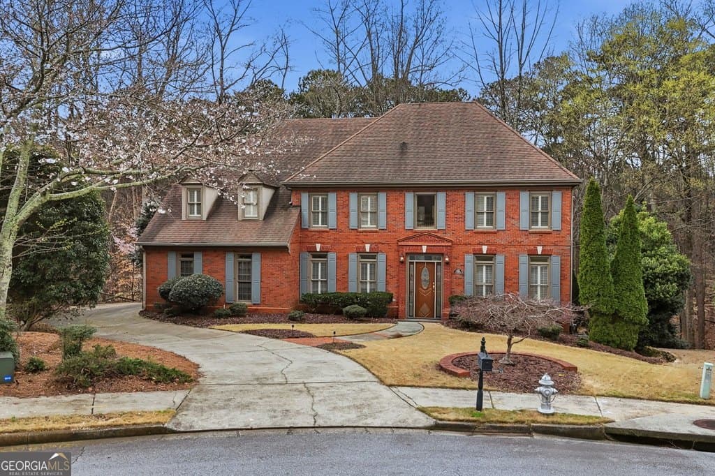 2910 Leeds Garden Ln, Alpharetta