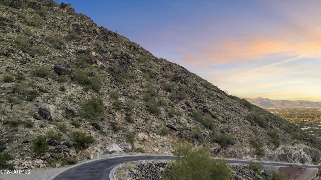 5744 E Cheney Dr Unit 17, Paradise Valley