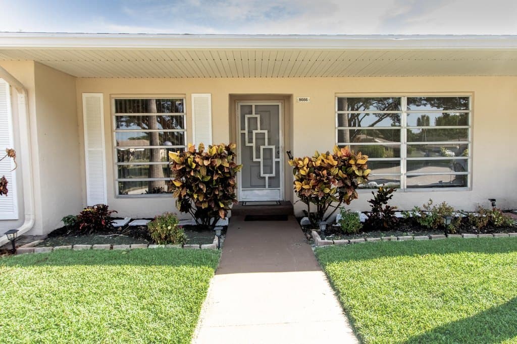 8666 Bella Vista Dr Unit 111, Boca Raton