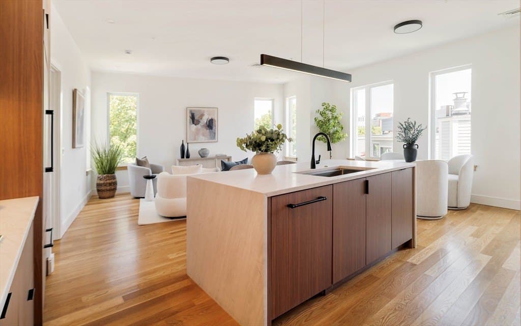 58 Kent St Apt 404, Brookline