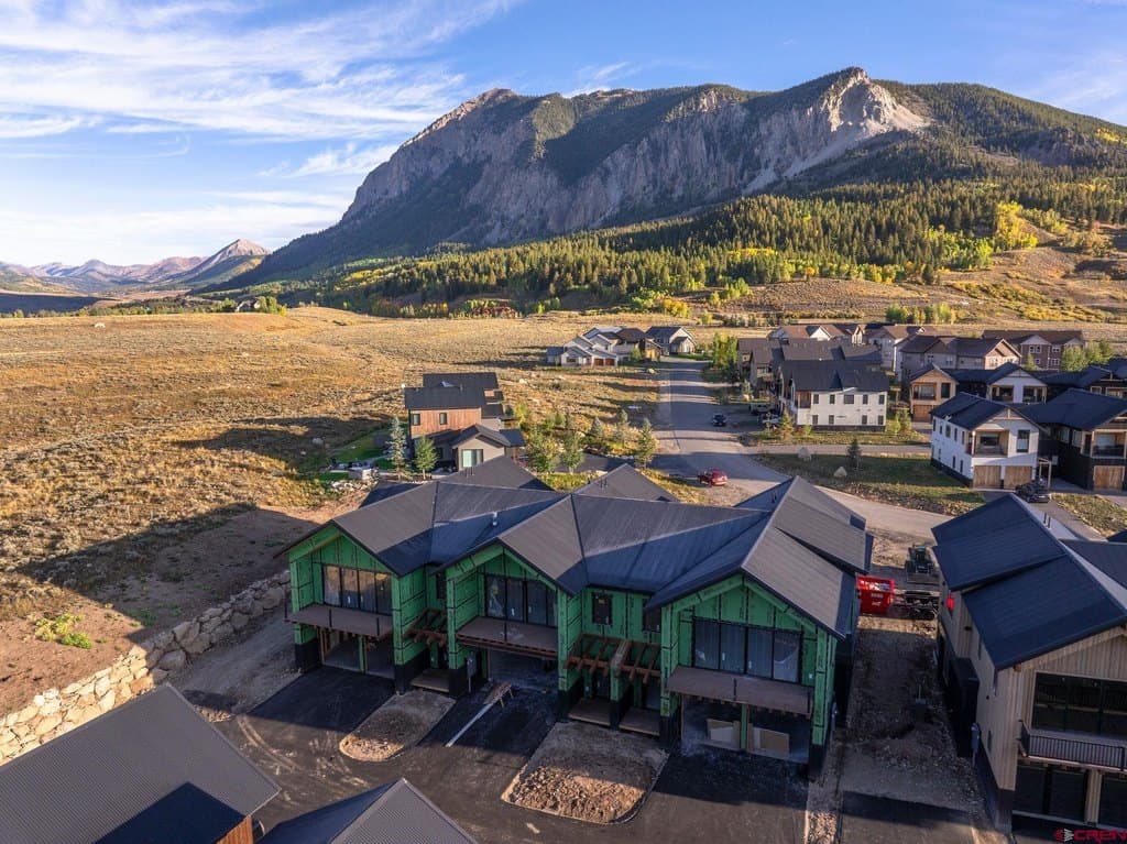 180 Elk Valley Rd Unit 102, Crested Butte