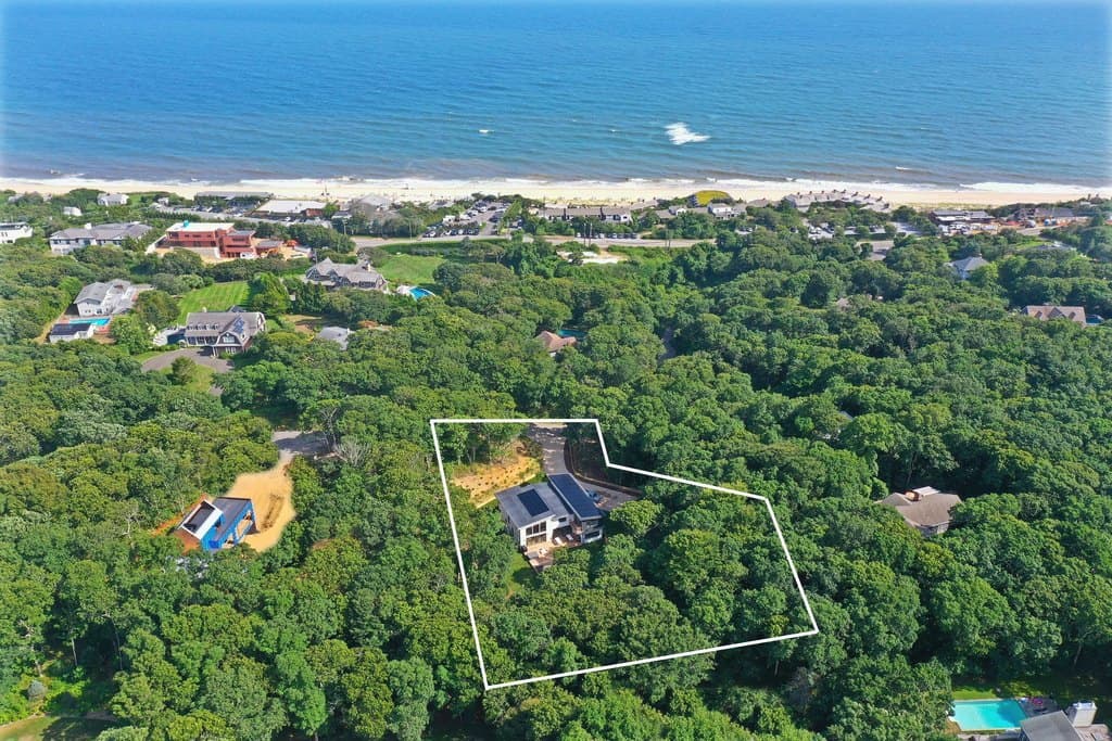 19 Elm Ln, Montauk