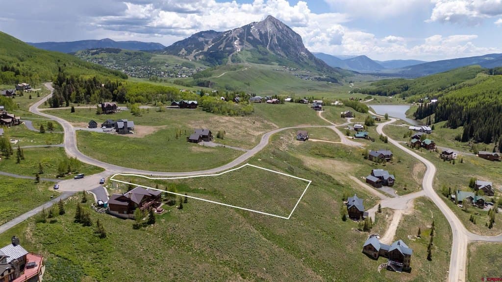 389 Meadow Dr, Crested Butte