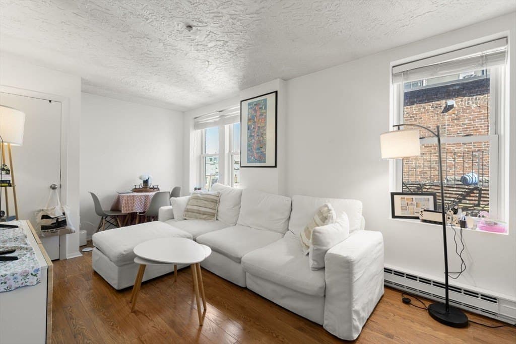 328 Commercial St Apt 53, Boston