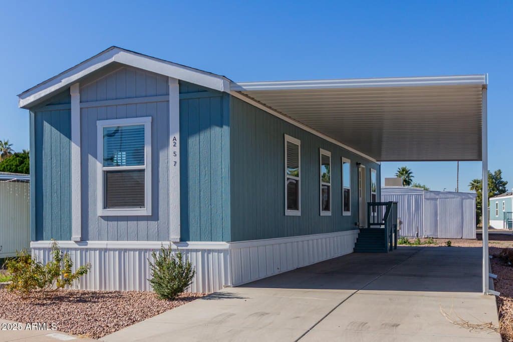 5201 W Camelback Rd Lot A257