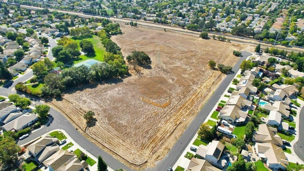 Elliott Ranch Rd, Elk Grove