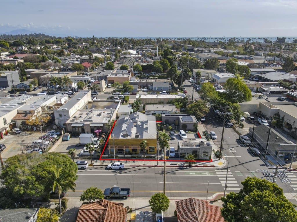 706-708 E Haley St, Santa Barbara