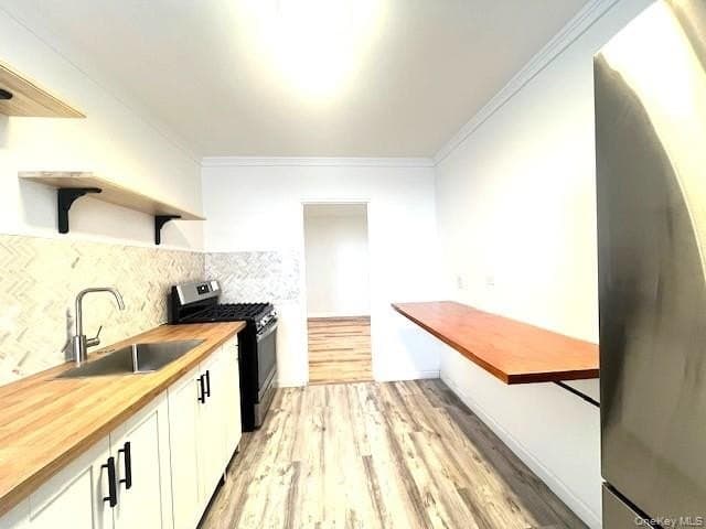 2287 Mott Ave Apt 6D