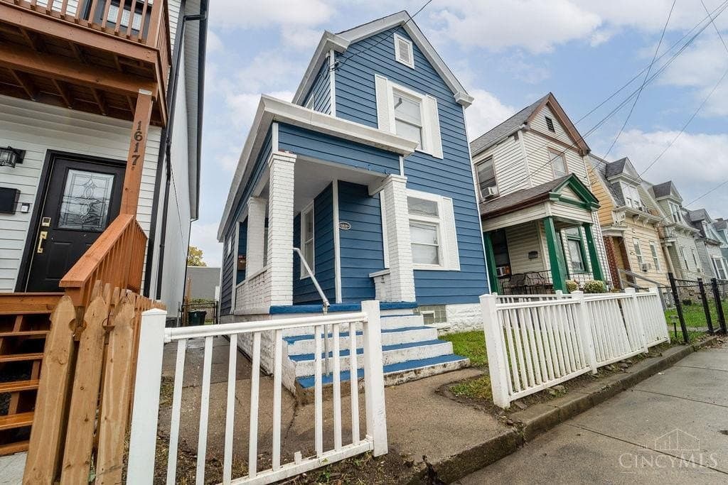 1619 Powers St, Cincinnati