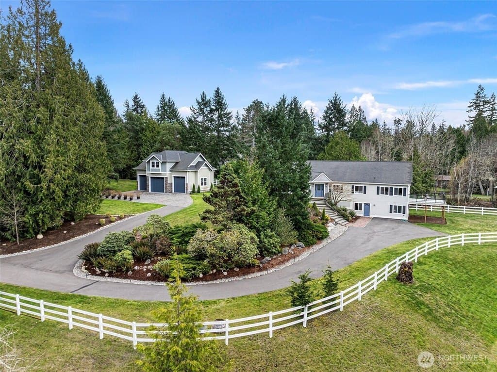 8180 NE West Port Madison Rd, Bainbridge Island