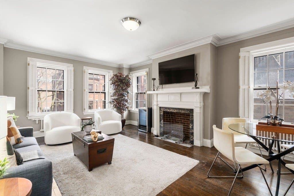 50 Commonwealth Ave Apt 404