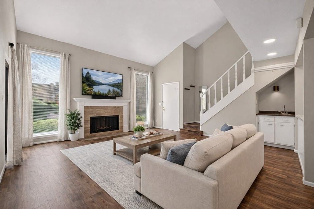 8100 Cambridge St Apt 80, Houston