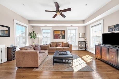 121 E Cottage St Unit 4