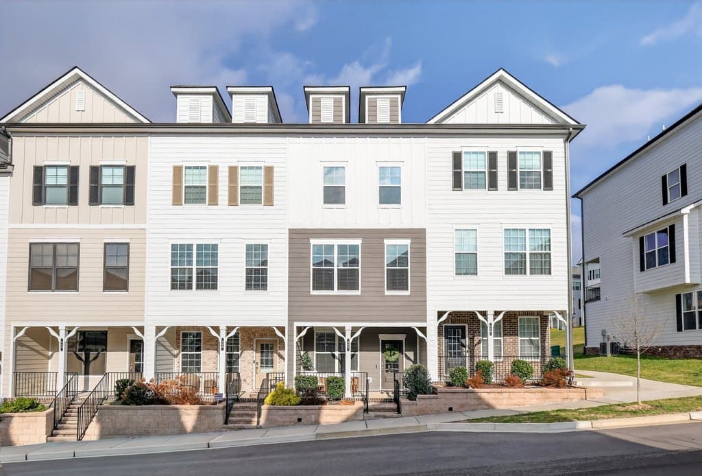 447 Portsdale Dr, Brentwood