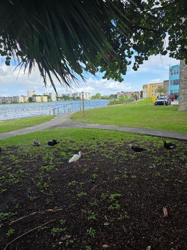 1481 NE Miami Gardens Dr Apt 368