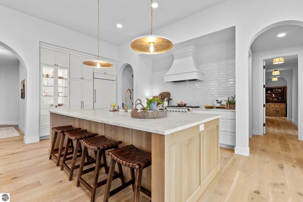 13759 S Meridian Dr, Traverse City