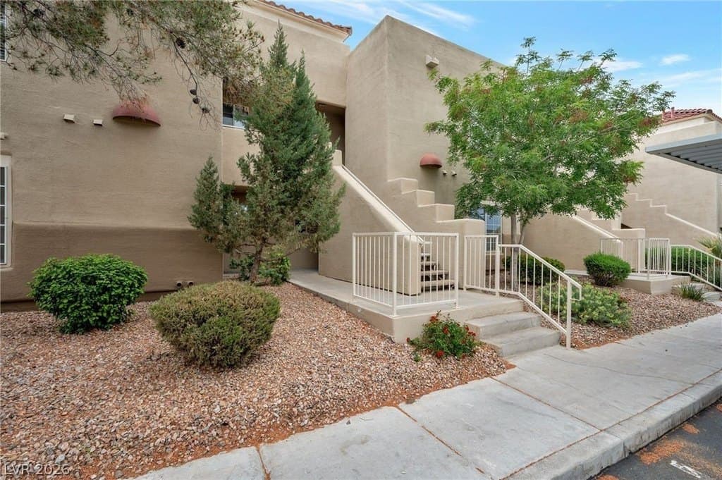 1909 Mountain Hills Ct Unit 102, Las Vegas