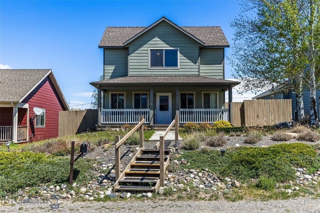 822 N 12th St, Livingston