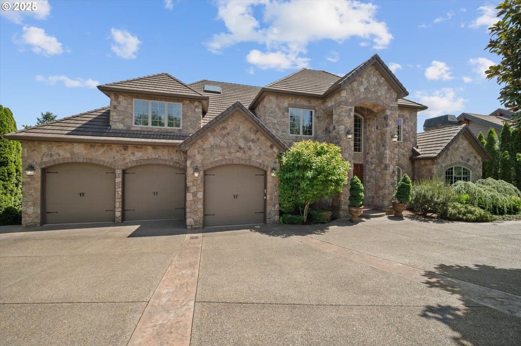 2650 Lorinda Ln, West Linn