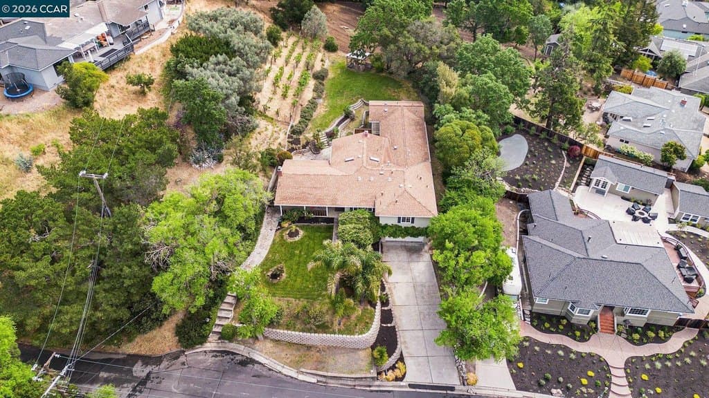 4 Dale Ct, Lafayette