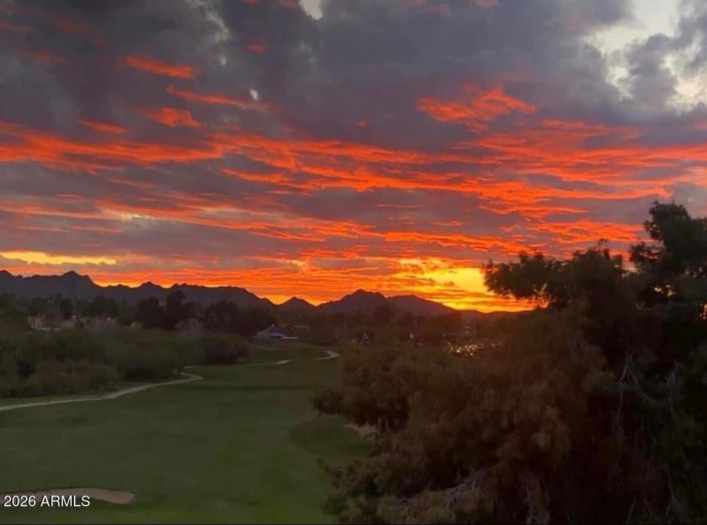 4303 E Cactus Rd Apt 437