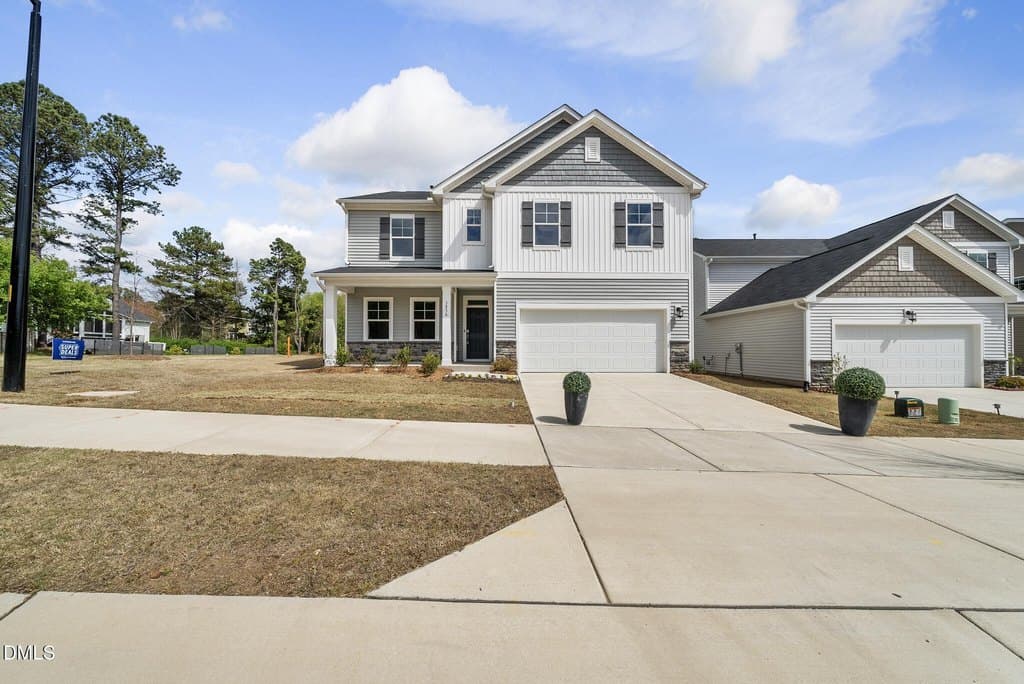 3836 Mason Bluff Dr, Raleigh