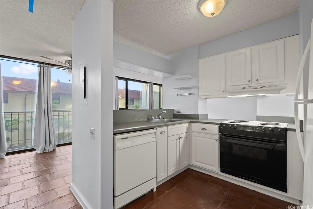 322 Aoloa St Apt 310, Kailua