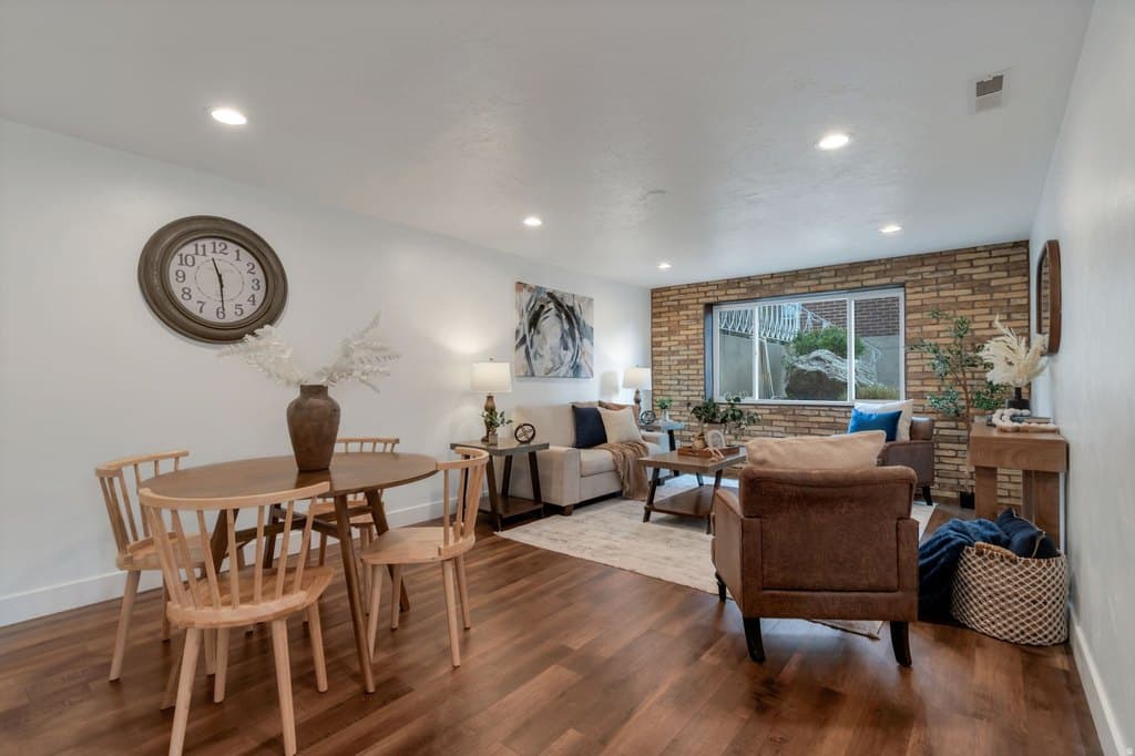 450 E 100 S Apt 14, Salt Lake City