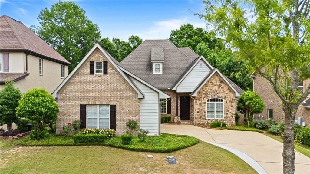 1097 Walden Ln, Auburn