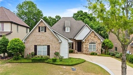 1097 Walden Ln