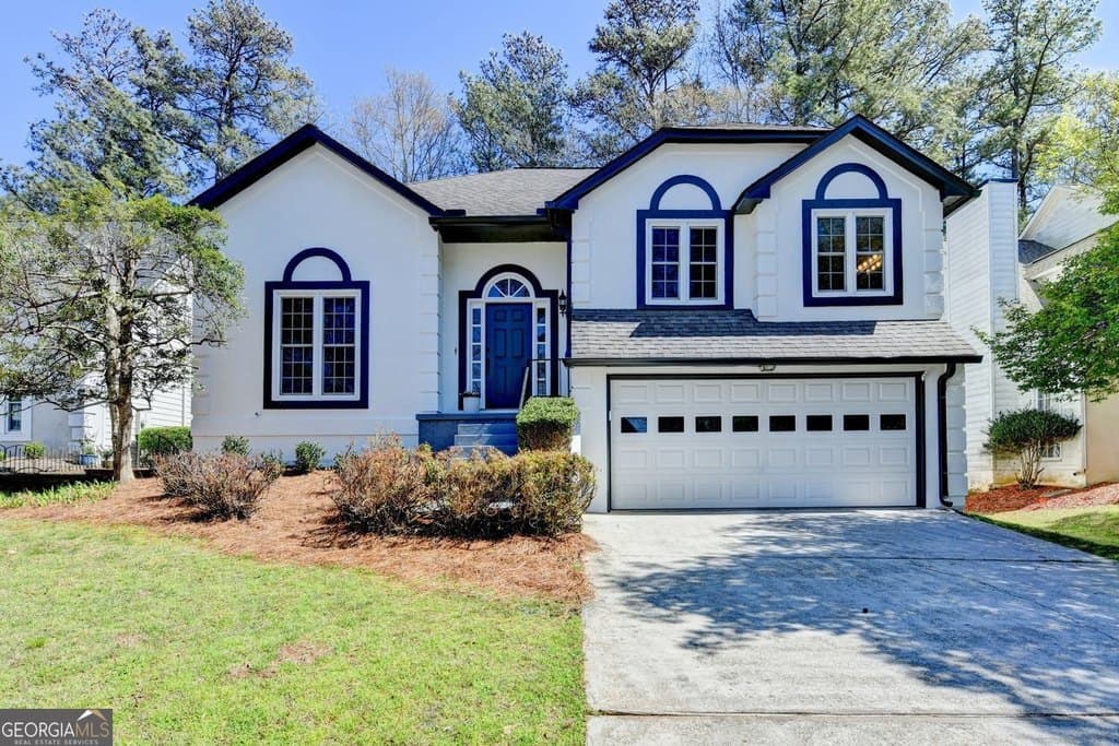 165 River Terrace Ct, Roswell