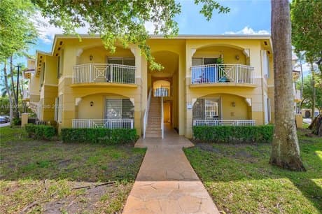 8964 W Flagler St Apt 206