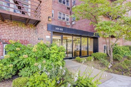 144-60 Gravett Rd Unit 4J