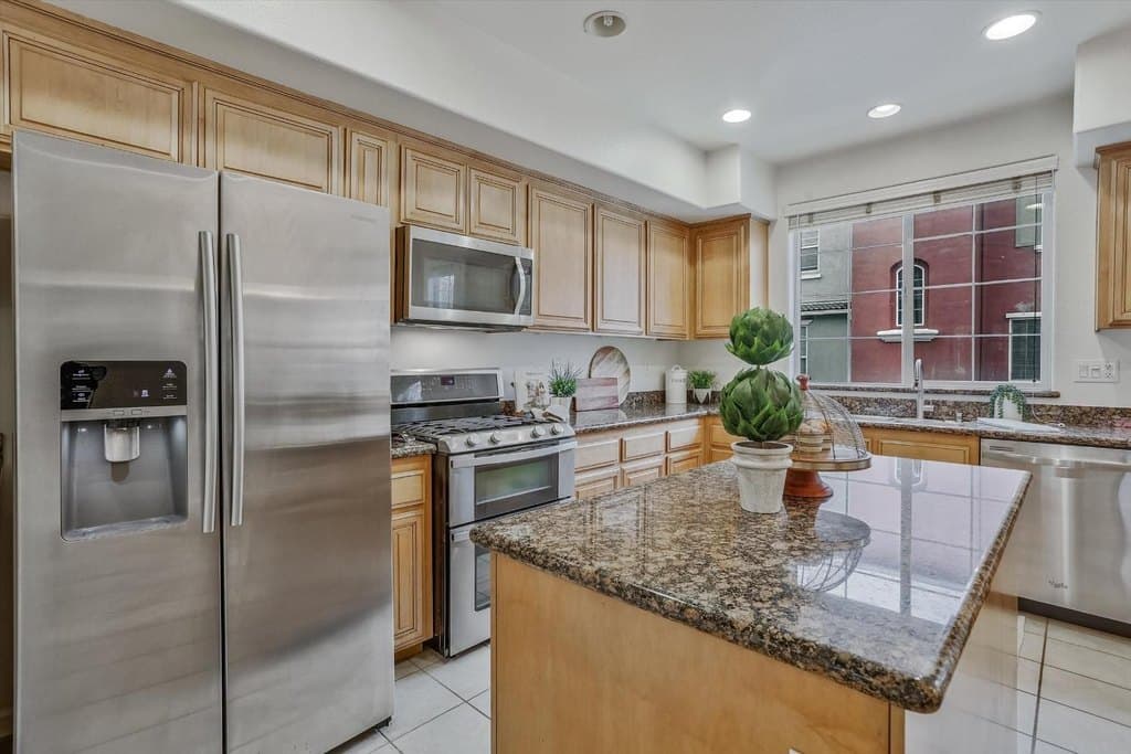 1756 Camino Real Way, Roseville